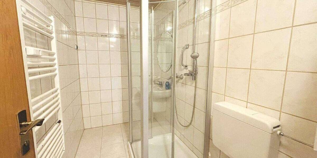 Etagenwohnung Stuttgart Bad Cannstatt - 2 Zimmer, 71 m&sup2;, 995&euro; | Angebot:26790499