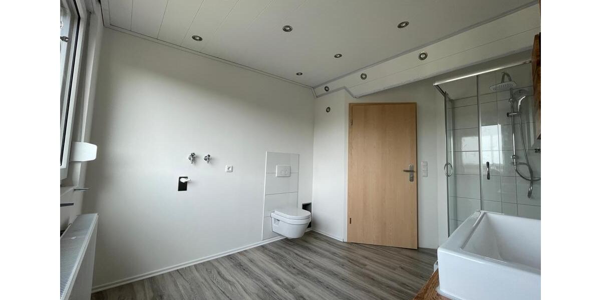 Maisonettenwohnung Berg bei Neumarkt in der Oberpfalz - 5.5 Zimmer, 156 m&sup2;, 1.400&euro; | Angebot:26702049