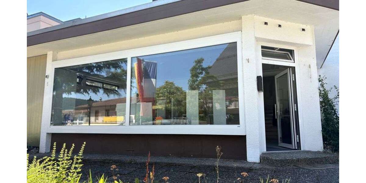 Einzelhandel in Badenweiler 850 € 87.51 m² zimmer