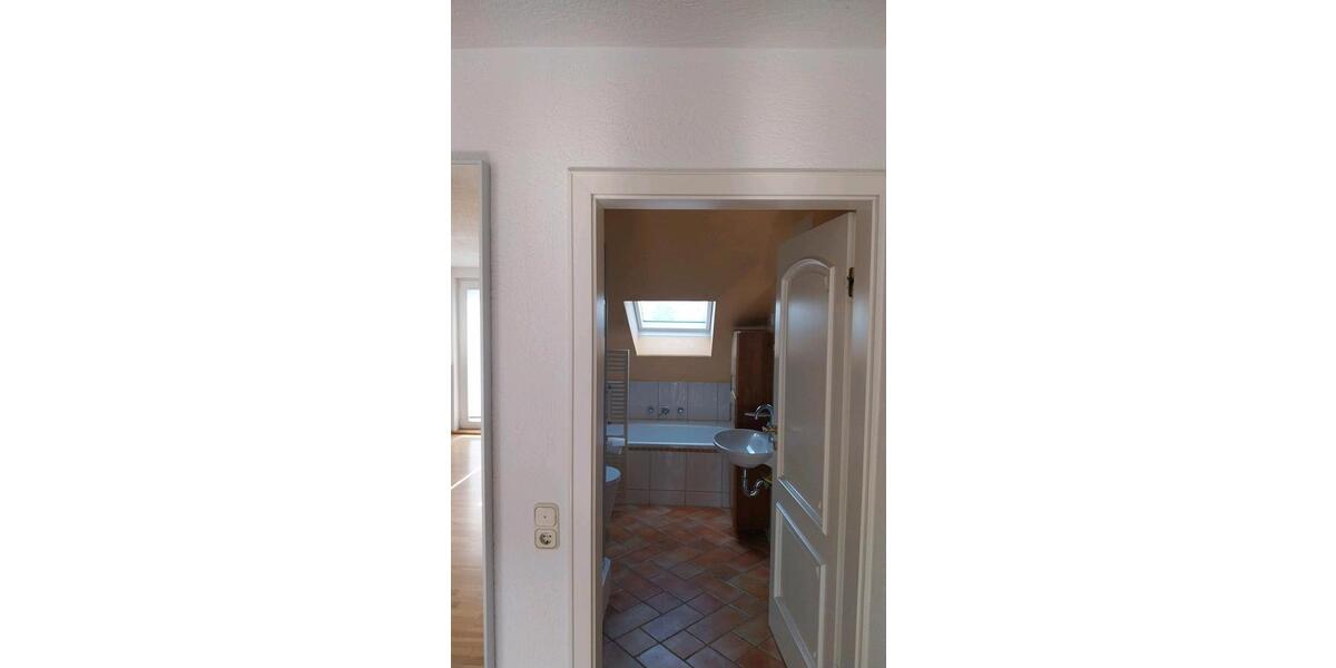 Dachgeschoßwohnung Michelstadt - 2 Zimmer, 80 m&sup2;, 800&euro; | Angebot:26692215