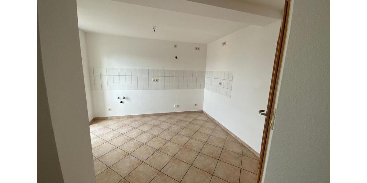 Dachgeschoßwohnung Bitterfeld-Wolfen Bitterfeld - 3 Zimmer, 85 m&sup2;, 645&euro; | Angebot:23744522