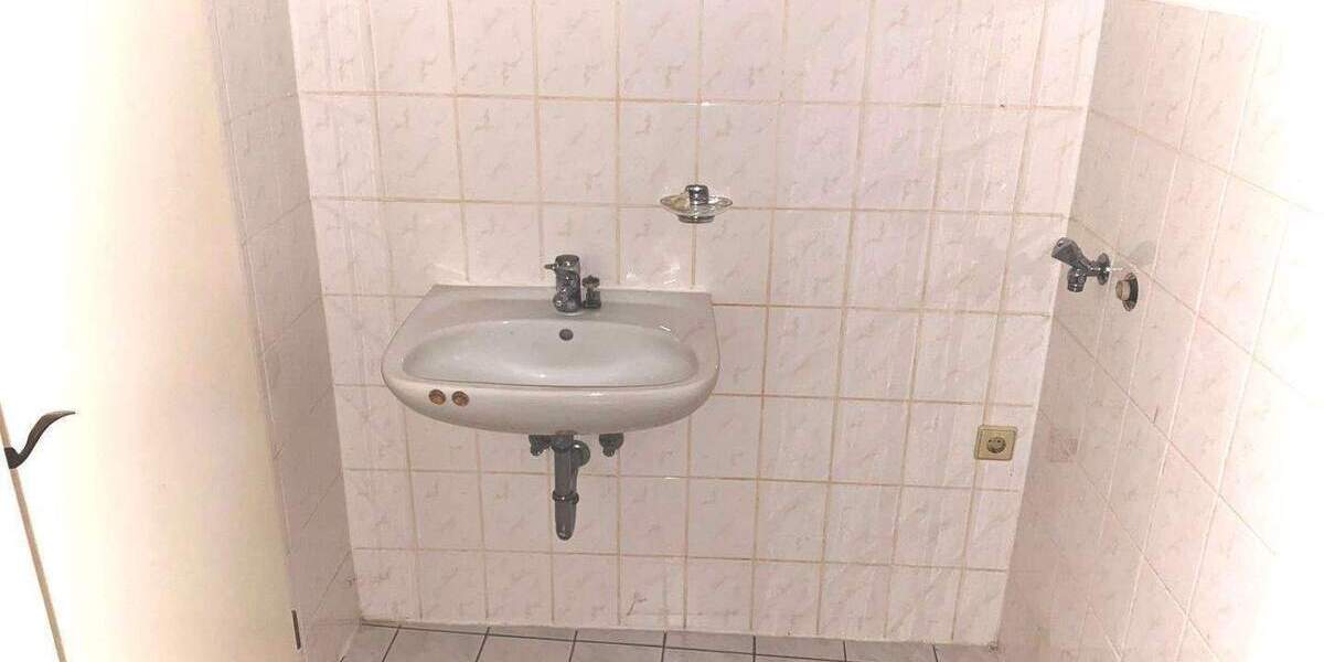 Etagenwohnung Görlitz Altstadt - 2 Zimmer, 70 m&sup2;, 354&euro; | Angebot:26170830