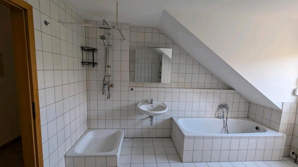 Dachgeschoßwohnung Bad Friedrichshall - 2 Zimmer, 66 m&sup2;, 950&euro; | Angebot:25908026