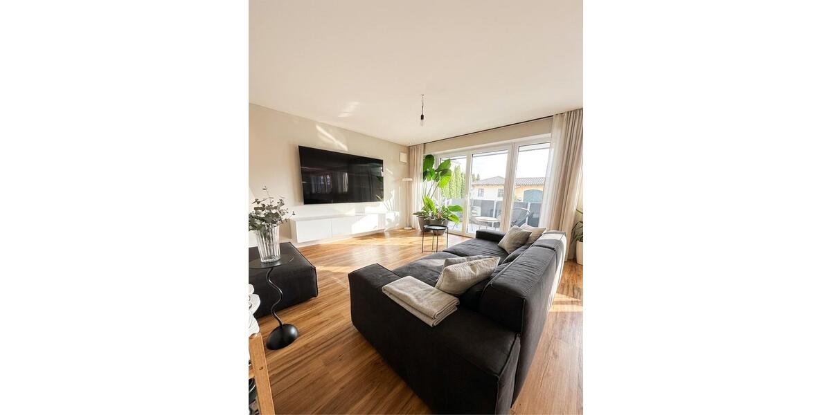 Hochparterre Straubing - 3 Zimmer, 104 m&sup2;, 1.350&euro; | Angebot:26686967