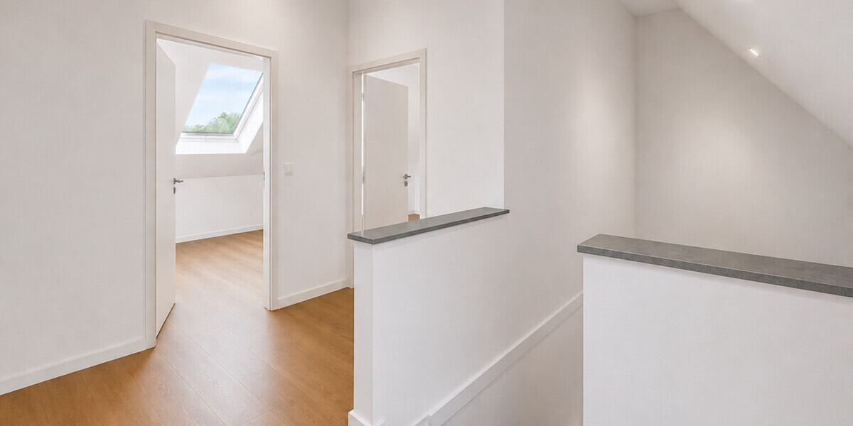 Zwei exklusive Neubau-Doppelhaushälften mit familienfreundlichem Wohnkonzept & Privatteich - Doppelhaushälfte Münster / Albachten Albachten | Angebot:26727481