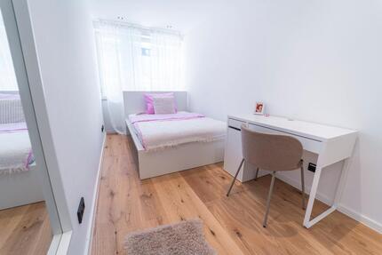 Wohnung München Bogenhausen - 5 Zimmer, 70 m&sup2;, 730&euro; | Angebot:27582381