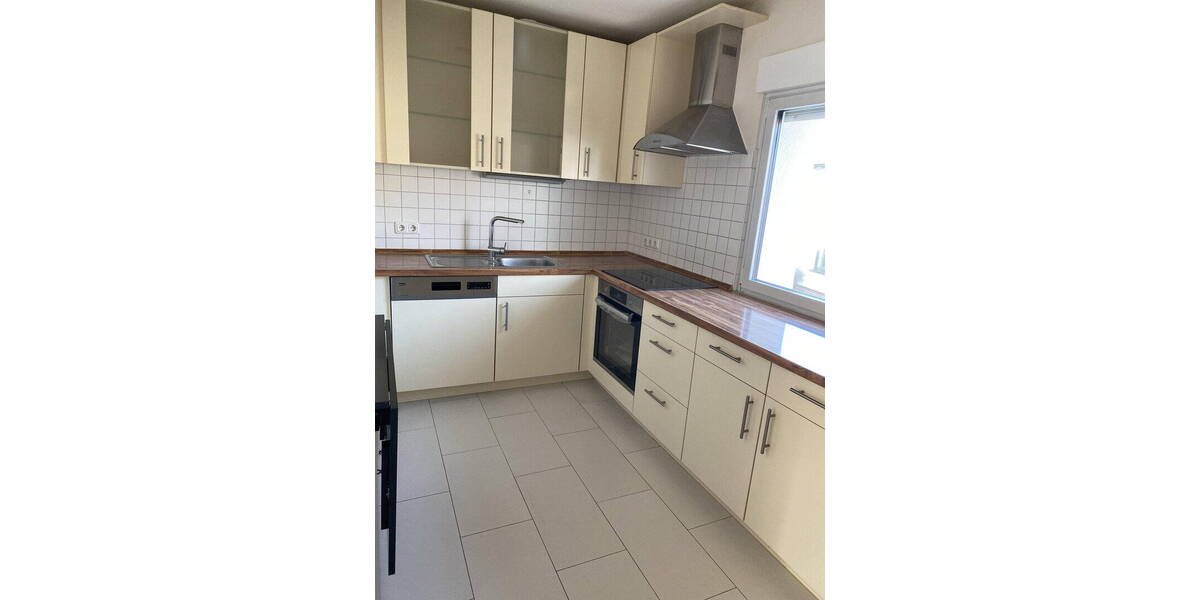 Etagenwohnung Kleinheubach - 3 Zimmer, 76 m&sup2;, 810&euro; | Angebot:25657346