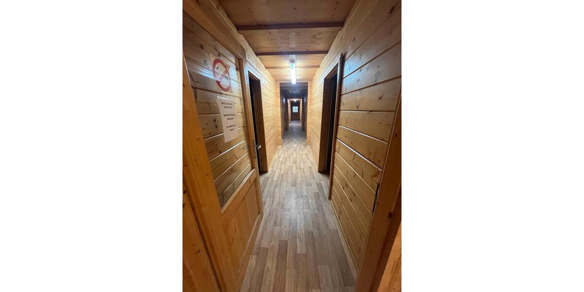 Etagenwohnung Ilshofen - 9 Zimmer, 200 m&sup2;, 2.500&euro; | Angebot:25978994