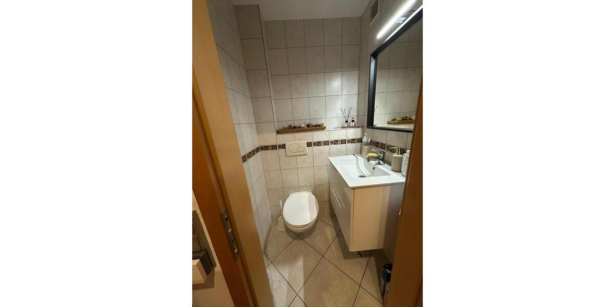 Etagenwohnung Sankt Ingbert - 3 Zimmer, 105 m&sup2;, 1.100&euro; | Angebot:26638710