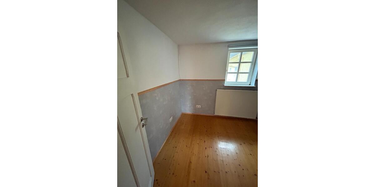 Einfamilienhaus Langgöns - 5 Zimmer, 135 m&sup2;, 1.500&euro; | Angebot:26507672