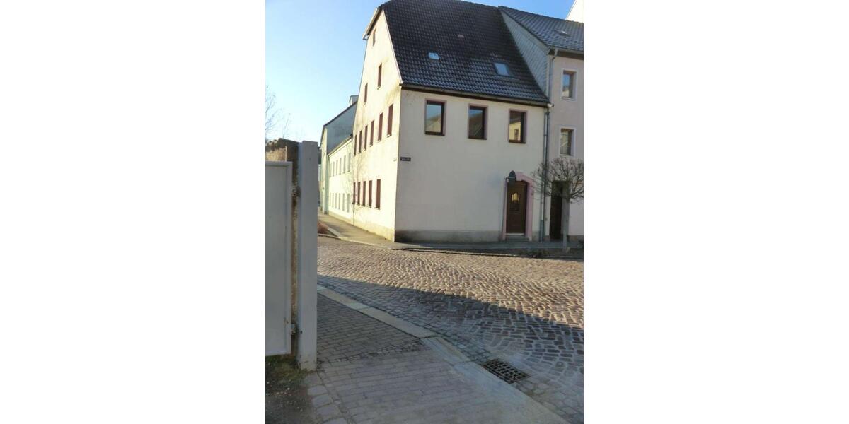 Wohnen auf Zeit Roßwein - 6 Zimmer, 160 m&sup2;, 15&euro; | Angebot:24981244