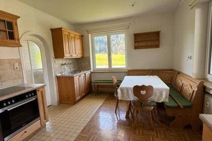 AB SOFORT: 3-Zimmer-Wohnung ca. 90 m², renoviert, EBK, Freisitz, StellplatzGarage am Hof 3 zimmer