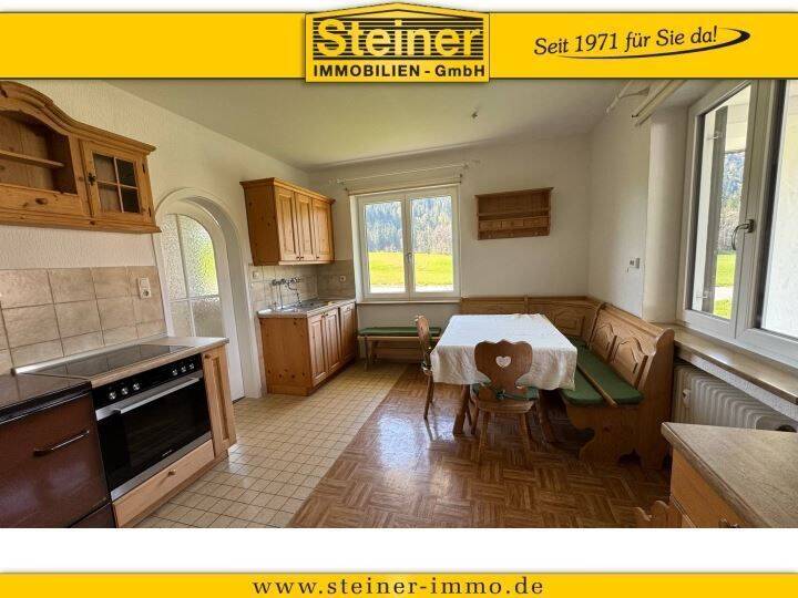 AB SOFORT: 3-Zimmer-Wohnung ca. 90 m², renoviert, EBK, Freisitz, StellplatzGarage am Hof 3 zimmer