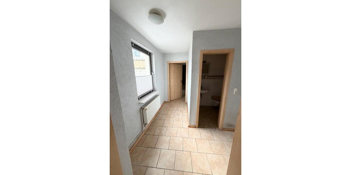 Einfamilienhaus Schleswig - 7 Zimmer, 120 m&sup2;, 1.600&euro; | Angebot:26004435