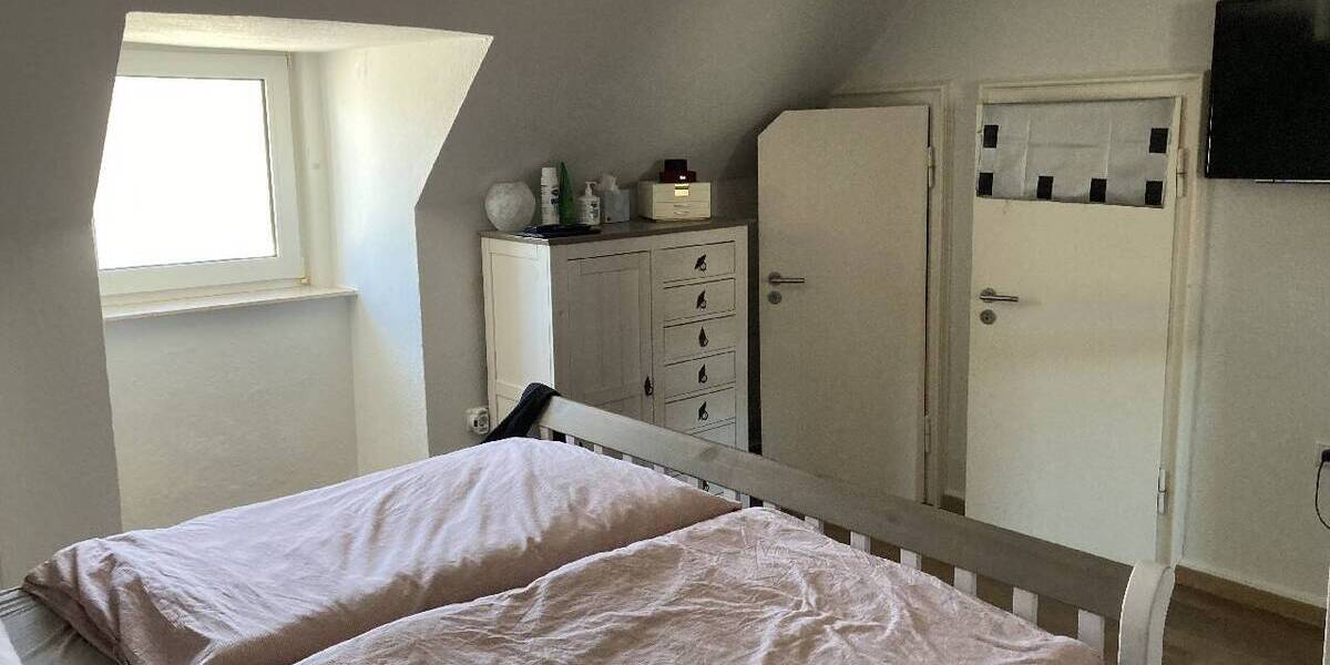 Etagenwohnung Meschede - 3 Zimmer, 106 m&sup2;, 700&euro; | Angebot:26471287