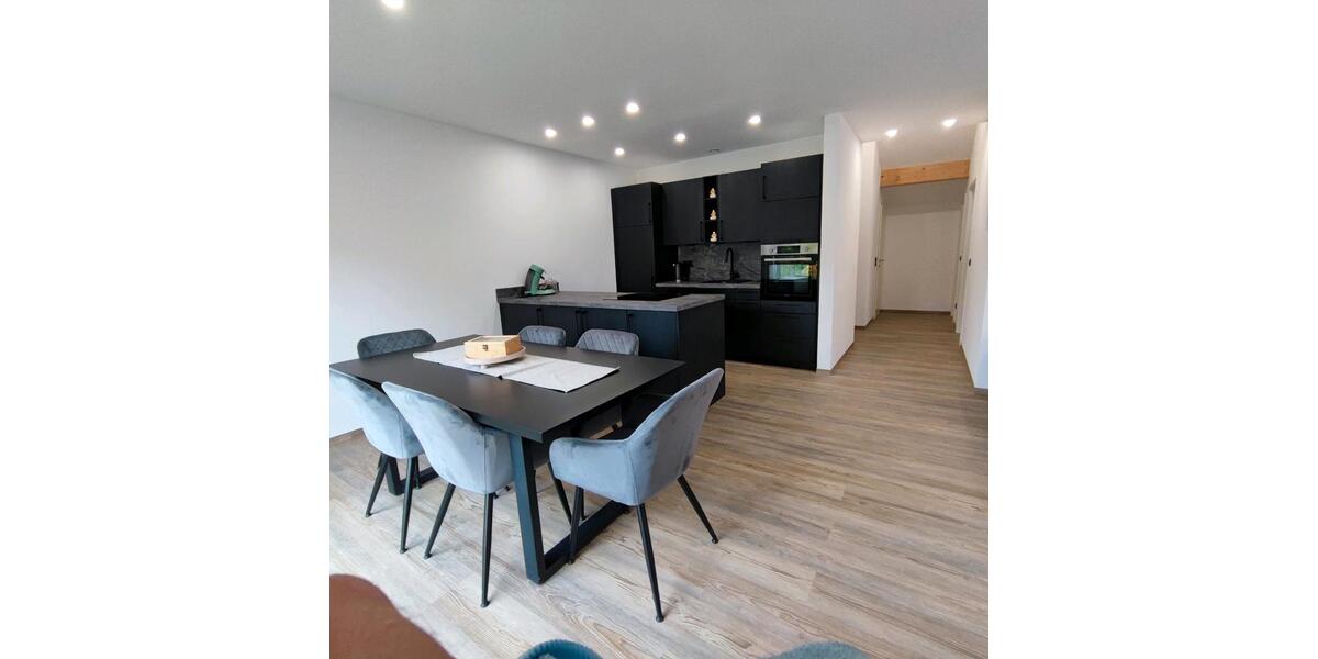 Dachgeschoßwohnung Kaufbeuren - 3 Zimmer, 86 m&sup2;, 1.600&euro; | Angebot:24130096