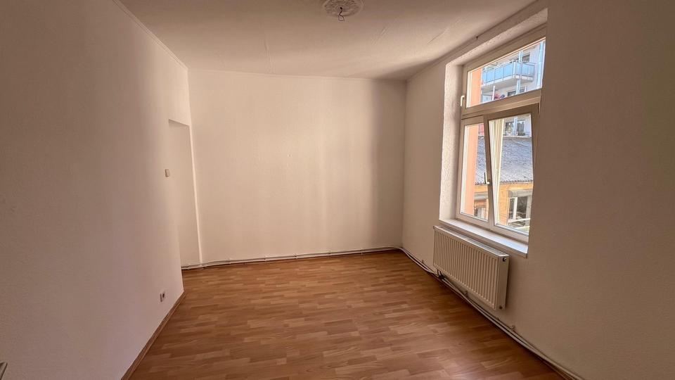 Etagenwohnung Hanau Lamboy - 5 Zimmer, 100 m&sup2;, 1.250&euro; | Angebot:26550520