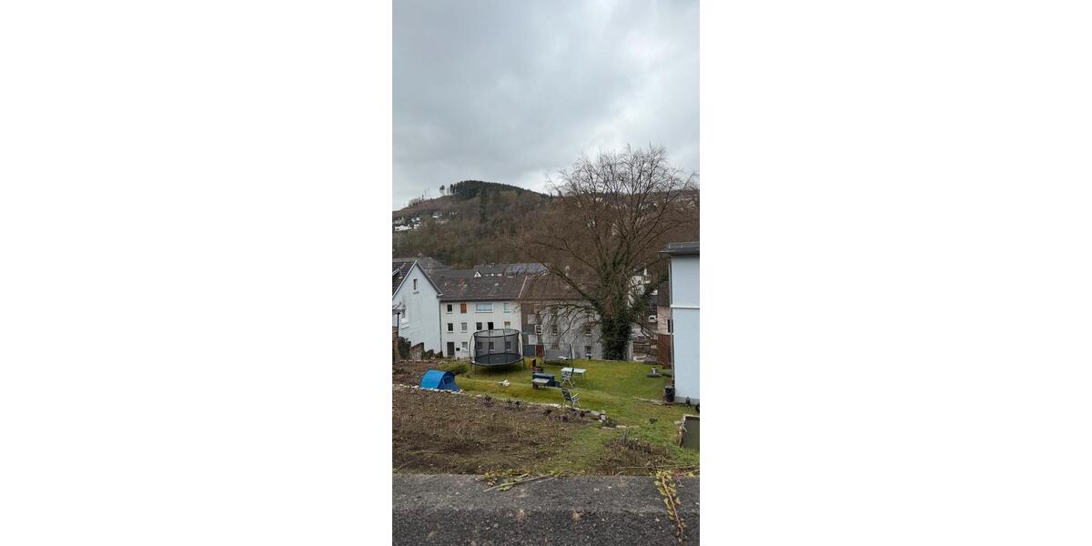 Etagenwohnung Werdohl - 4 Zimmer, 135 m&sup2;, 750&euro; | Angebot:25719961