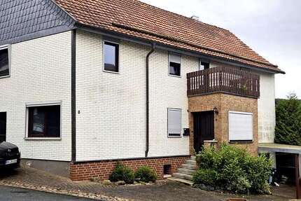 Haus zum Mieten in Fürstenhagen 800 € 200 m² 5 zimmer