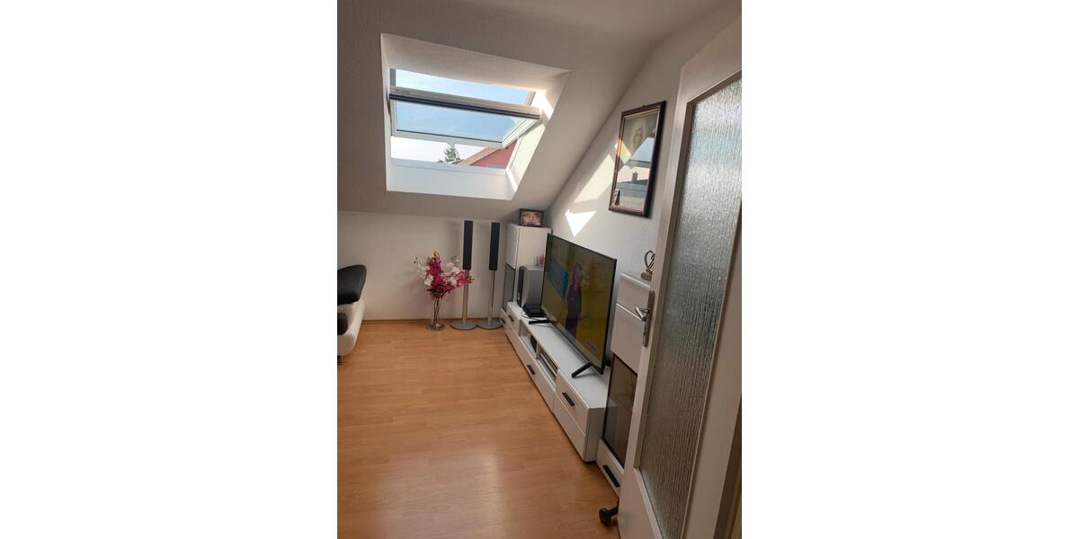 Dachgeschoßwohnung Neuenburg am Rhein - 3 Zimmer, 65 m&sup2;, 1.000&euro; | Angebot:26041981