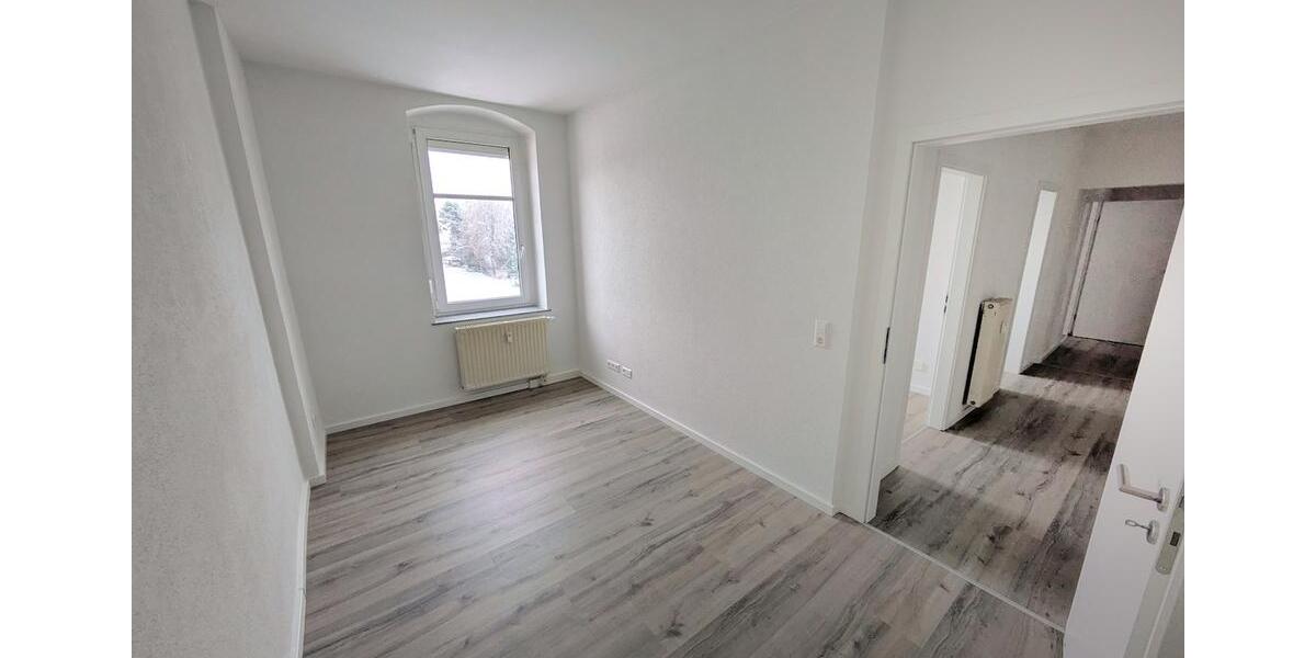 ++ ERSTBEZUG nach Sanierung! - wunderschöne 4-Raum Wohnung - modernisiertes Tageslichtbad ++ 4 zimmer