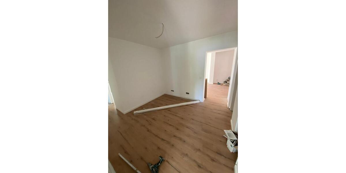 Erdgeschoßwohnung Lahr (Schwarzwald) - 4 Zimmer, 98 m&sup2;, 1.175&euro; | Angebot:26406711