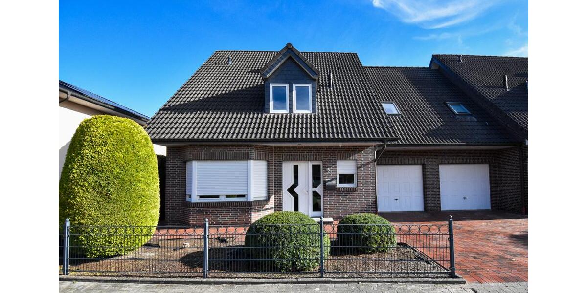 Großzügige Doppelhaushälfte mit Einbauküche und Garage in ruhiger Lage in der Stadt Friesoythe 6 zimmer