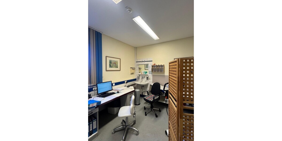 Großzügige Praxisfläche in zentraler Lage – ideal für Ihre Arztpraxis medizinische Nutzung - Gewerbeobjekt Furth im Wald | Angebot:25710236