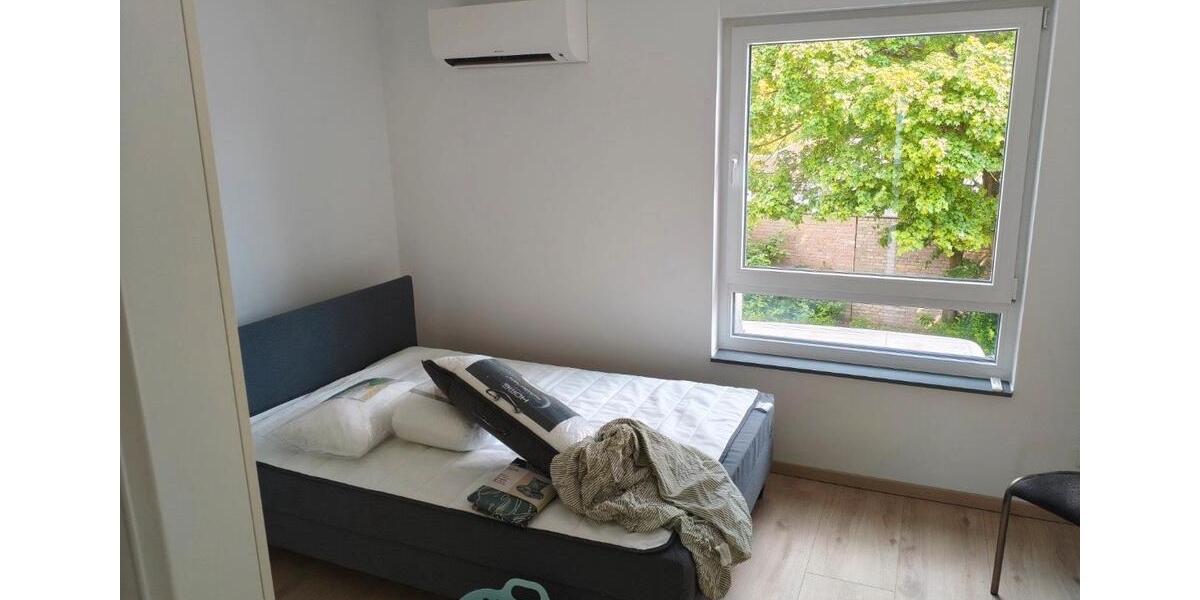 Wohnen auf Zeit Bochum Bochum-Mitte - 7 Zimmer, 180 m&sup2;, 600&euro; | Angebot:26547262
