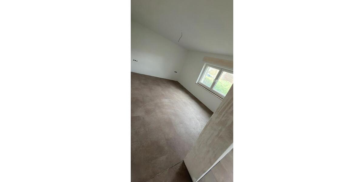 Etagenwohnung Hüttenberg - 3 Zimmer, 90 m&sup2;, 1.100&euro; | Angebot:25960500