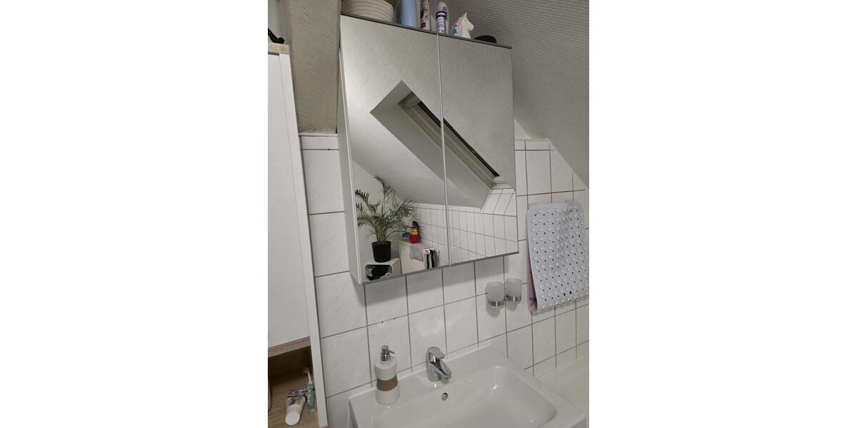 Dachgeschoßwohnung Alfeld (Leine) - 4 Zimmer, 90 m&sup2;, 630&euro; | Angebot:25049590