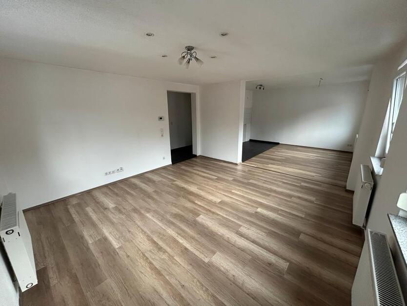 Zu vermieten: 2,5-Zimmer-Wohnung im Zentrum von Uhingen zimmer