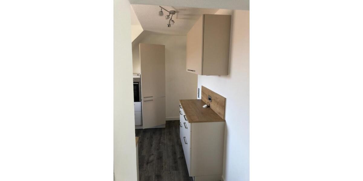 Dachgeschoßwohnung Friedrichsdorf - 3 Zimmer, 1.200&euro; | Angebot:24716538