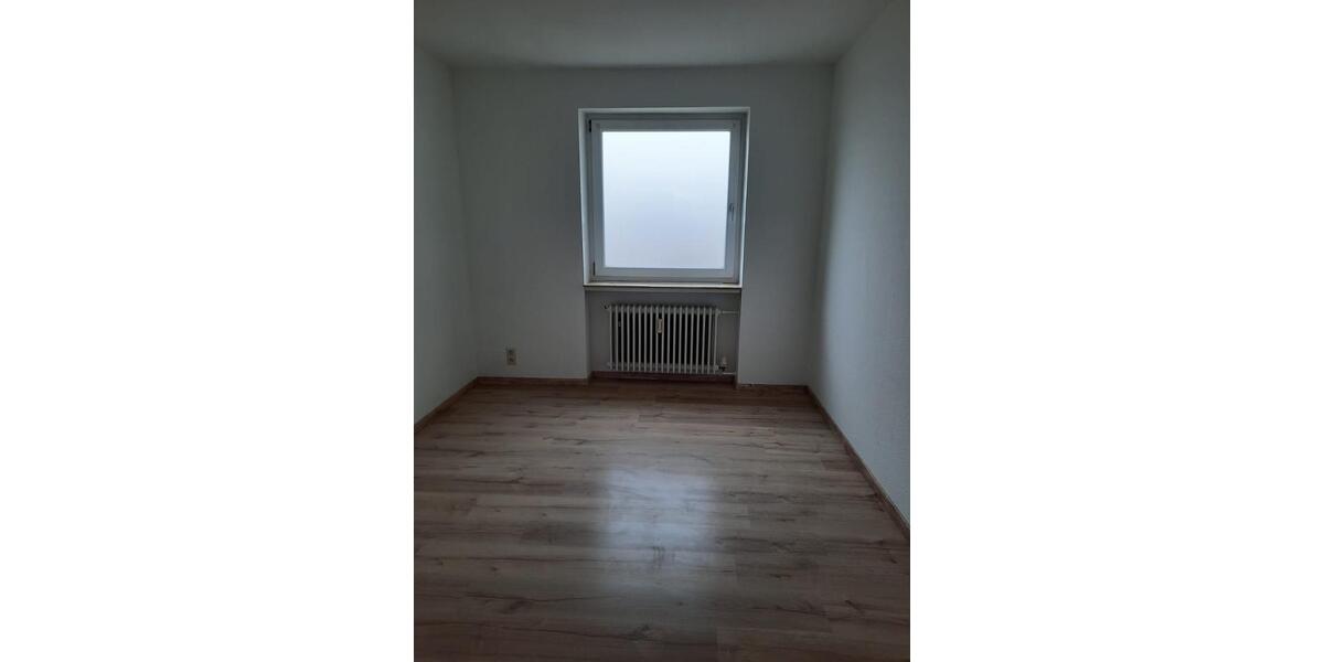 Etagenwohnung Mettlach - 3 Zimmer, 72 m&sup2;, 740&euro; | Angebot:26021093
