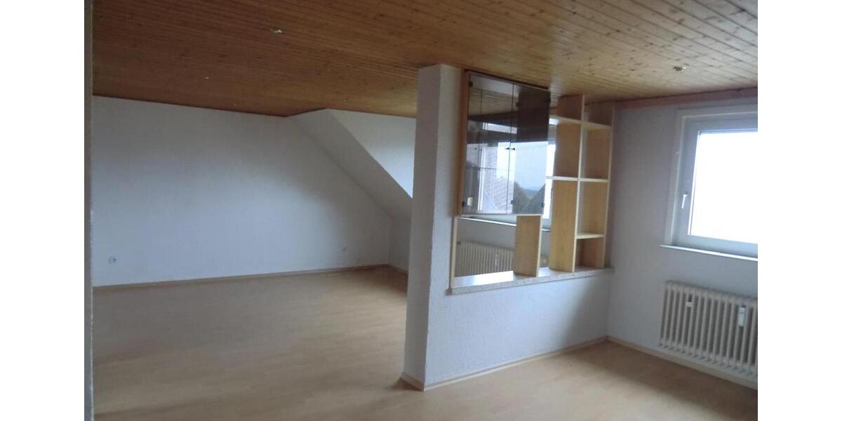 Dachgeschoßwohnung Niederburg - 3 Zimmer, 65 m&sup2;, 510&euro; | Angebot:25248886