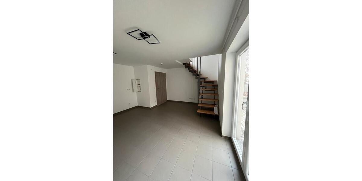 Wunderschöne 3 Zi Maisonette Whg in Allersberg OT zu vermieten 3 zimmer