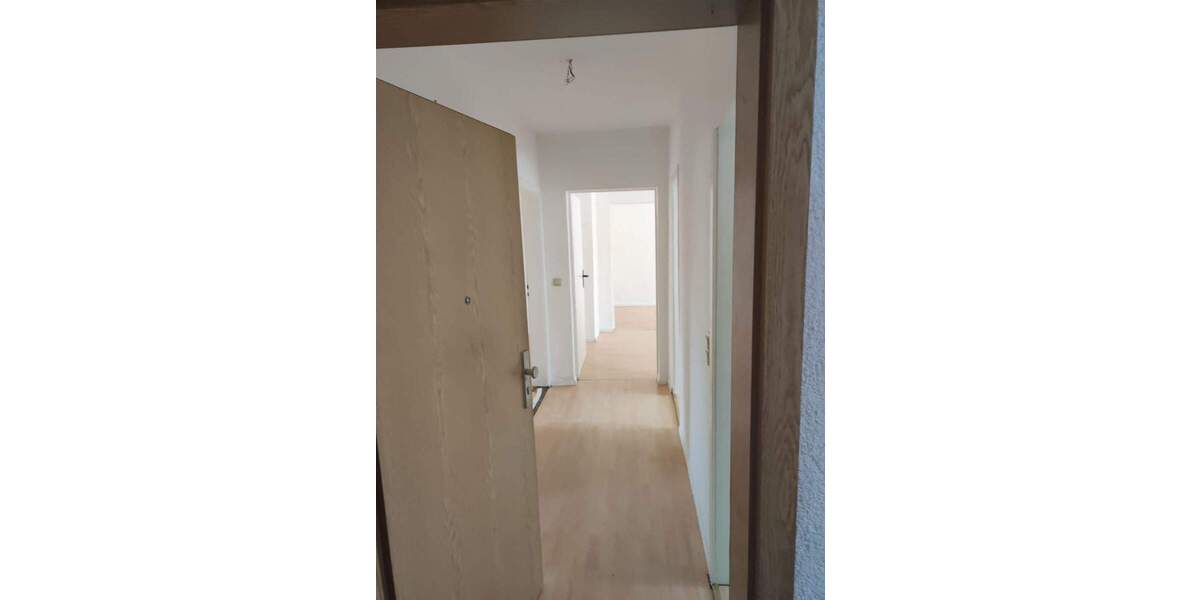 Etagenwohnung Burg - 4 Zimmer, 69 m&sup2;, 335&euro; | Angebot:25699653