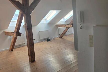 Dachgeschoss Wohnung 3 zimmer