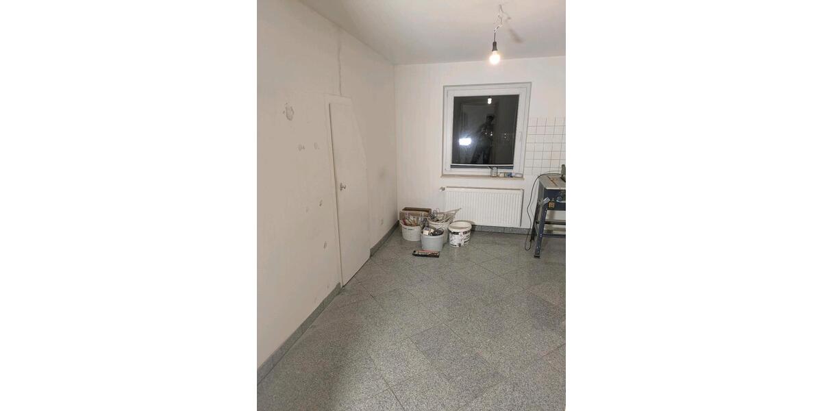 Dachgeschoßwohnung Essen Stadtbezirk II - 5 Zimmer, 79 m&sup2;, 850&euro; | Angebot:25176287