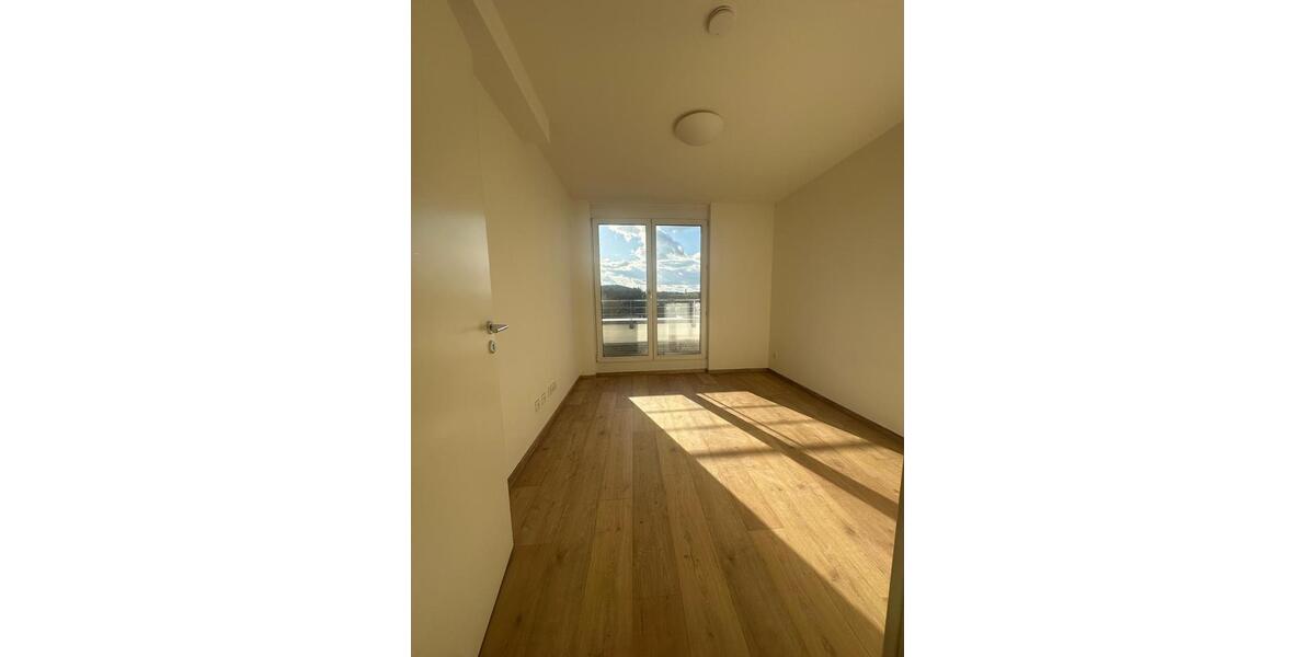 Einfamilienhaus Nürtingen - 4 Zimmer, 115 m&sup2;, 1.400&euro; | Angebot:25307038