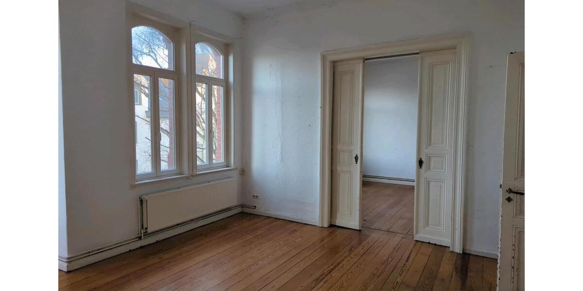5-Zimmer-Altbauwohnung in der Hafenstraße 5 zimmer