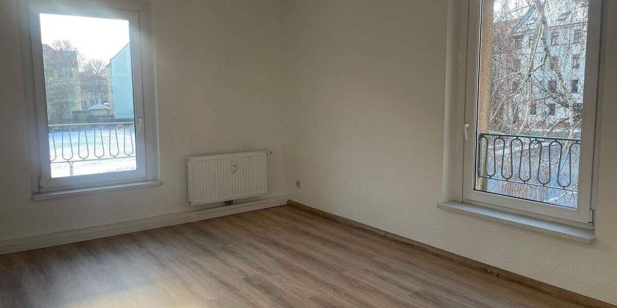 Kleine Dreiraumwohung mit Balkon 3 zimmer