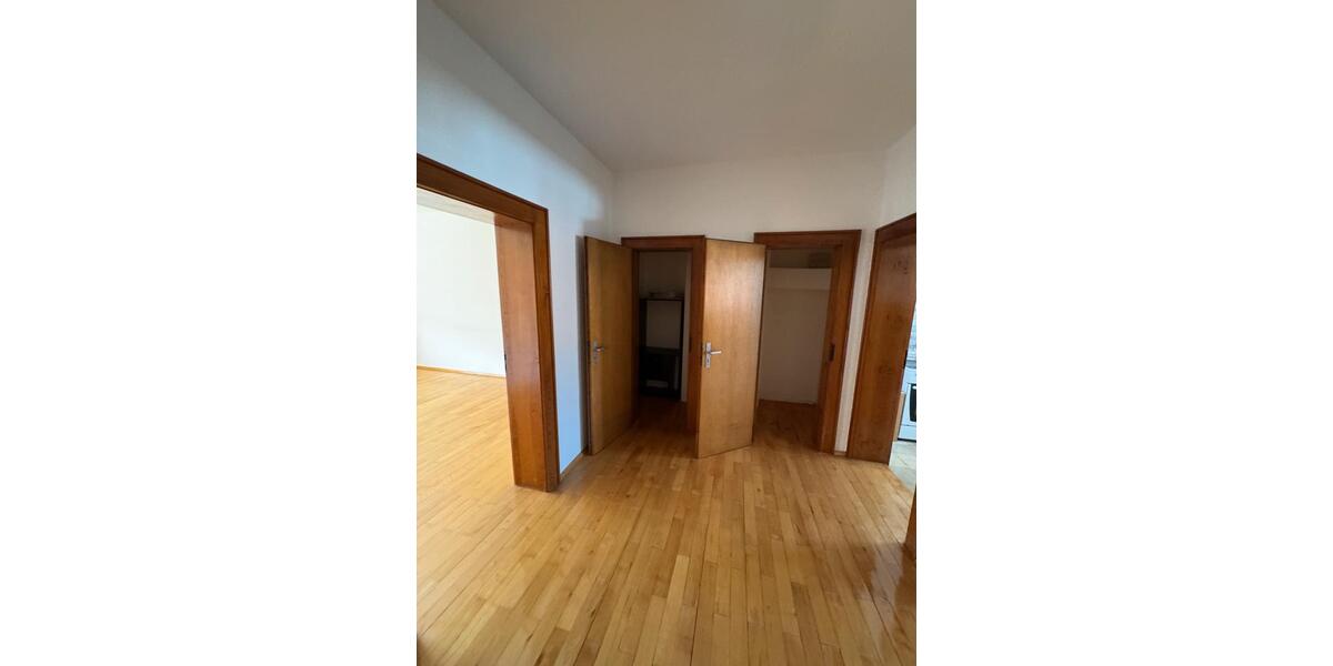 Etagenwohnung Bad Brückenau - 3 Zimmer, 82 m&sup2;, 615&euro; | Angebot:24816660