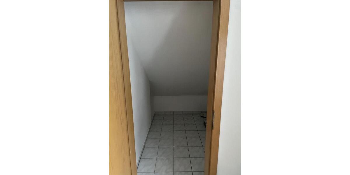 Dachgeschoßwohnung Bretzfeld - 3 Zimmer, 86 m&sup2;, 1.150&euro; | Angebot:24846759