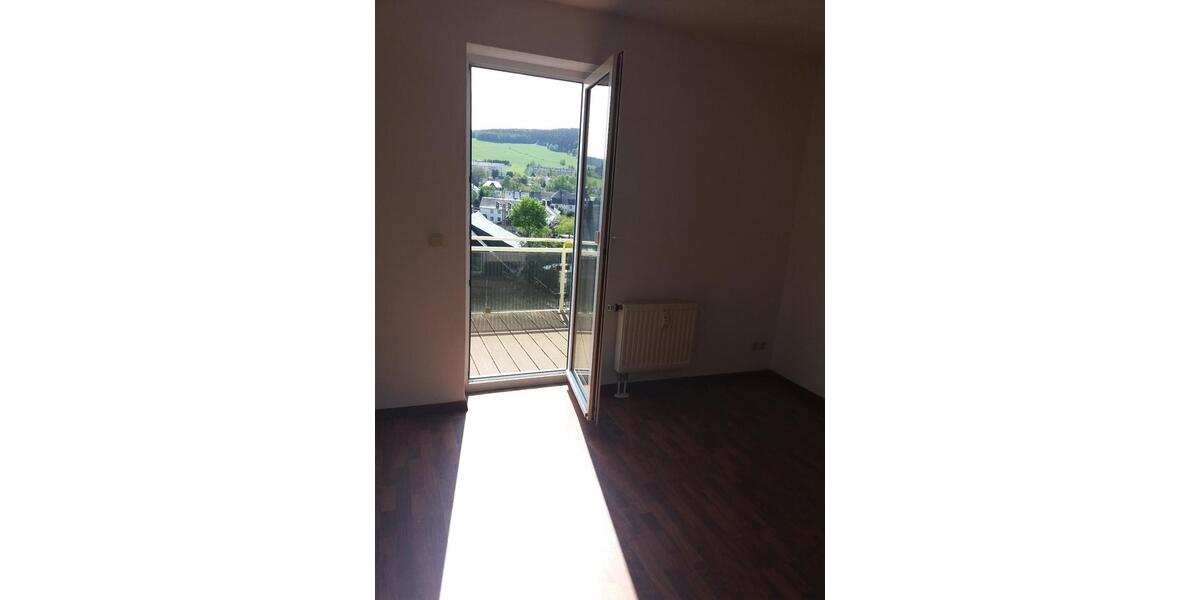 Dachgeschoßwohnung Crottendorf - 2 Zimmer, 51 m&sup2;, 310&euro; | Angebot:26006948