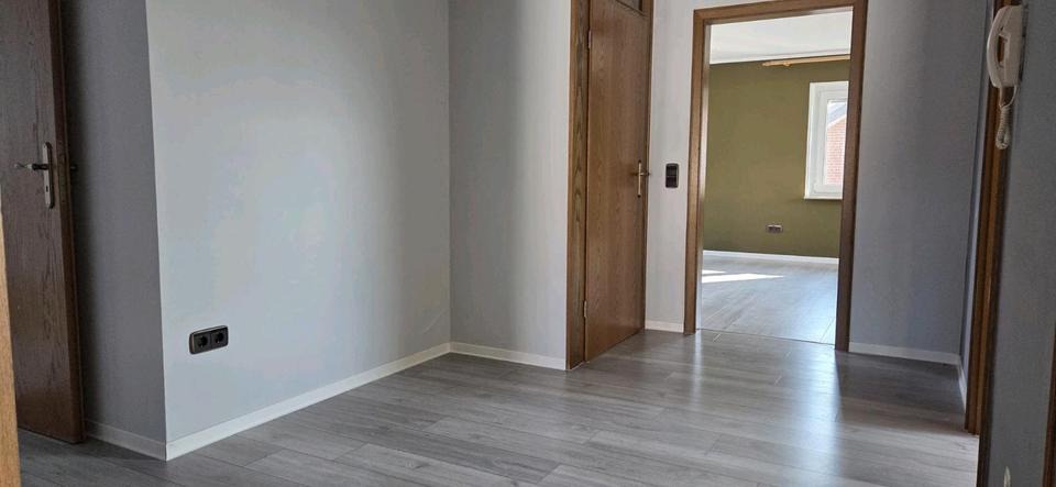 Dachgeschoßwohnung Hövelhof - 3 Zimmer, 85 m&sup2;, 780&euro; | Angebot:25258807