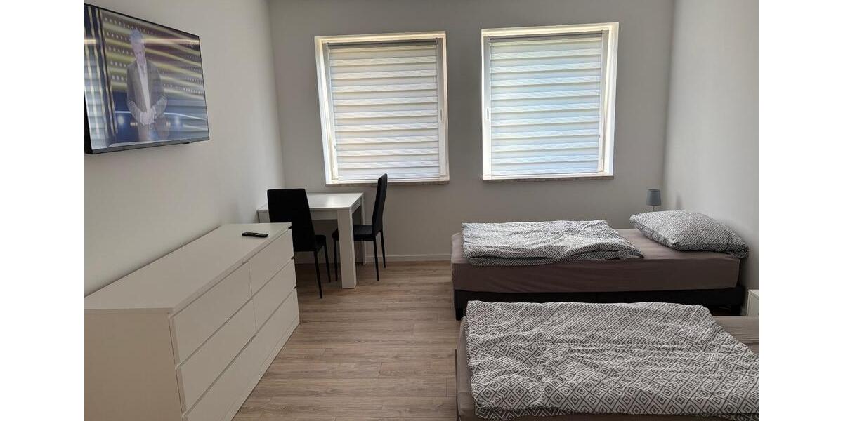 Wohnen auf Zeit Unterwellenborn - 3 Zimmer, 96 m&sup2;, 25&euro; | Angebot:21353198