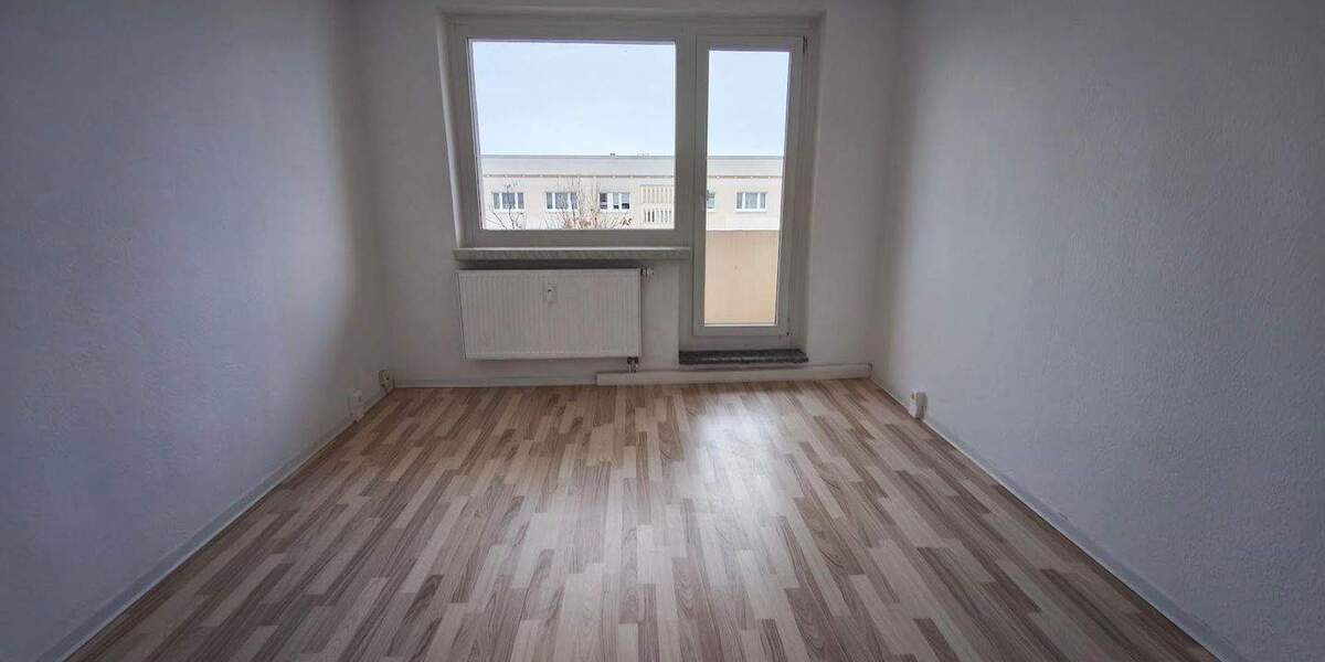 Etagenwohnung Sangerhausen - 6 Zimmer, 119 m&sup2;, 705&euro; | Angebot:25695026