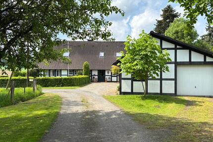 Haus Hagen am Teutoburger Wald - 5 Zimmer, 180 m&sup2;, 1.600&euro; | Angebot:26603341
