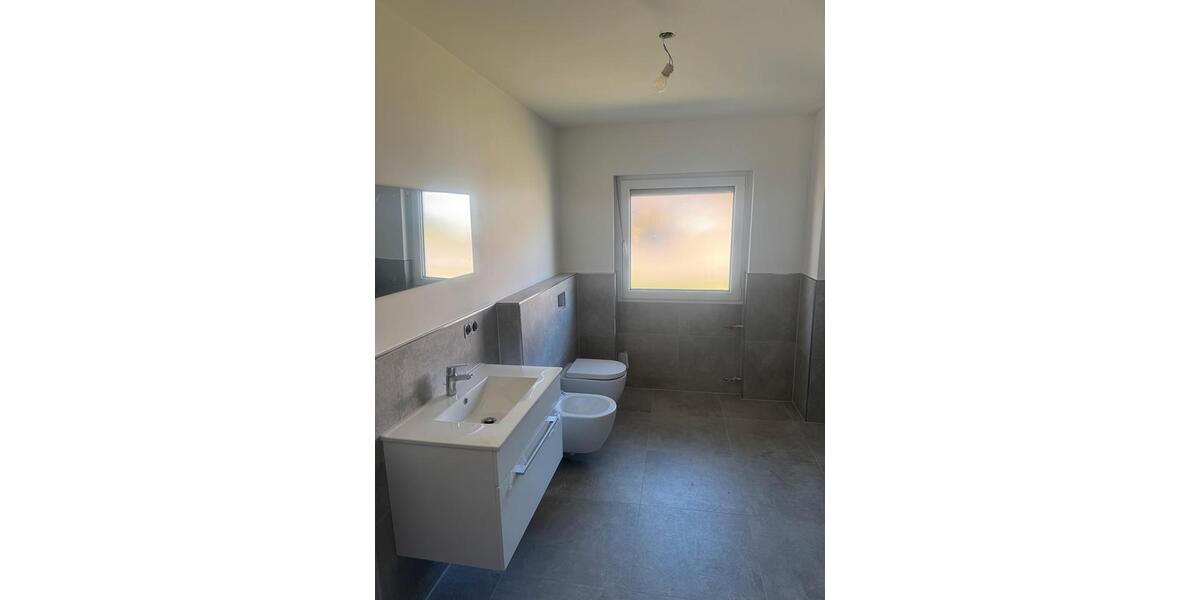 Erdgeschoßwohnung Laufenburg (Baden) - 4 Zimmer, 110 m&sup2;, 1.100&euro; | Angebot:26051289